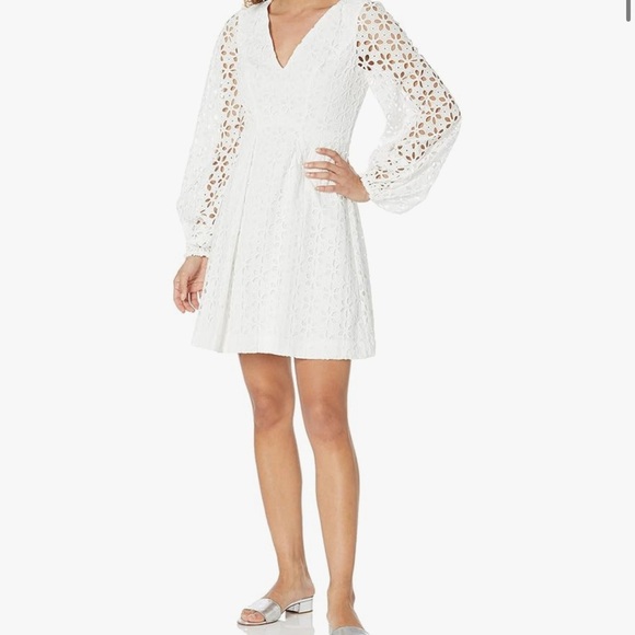 NWOT Trina Turk Grazia Eyelet Mini Dress - Picture 1 of 10